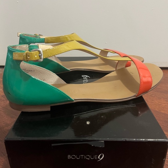 Boutique 9 Orange Multi Patent Sandals, Size 9 - Picture 3 of 7